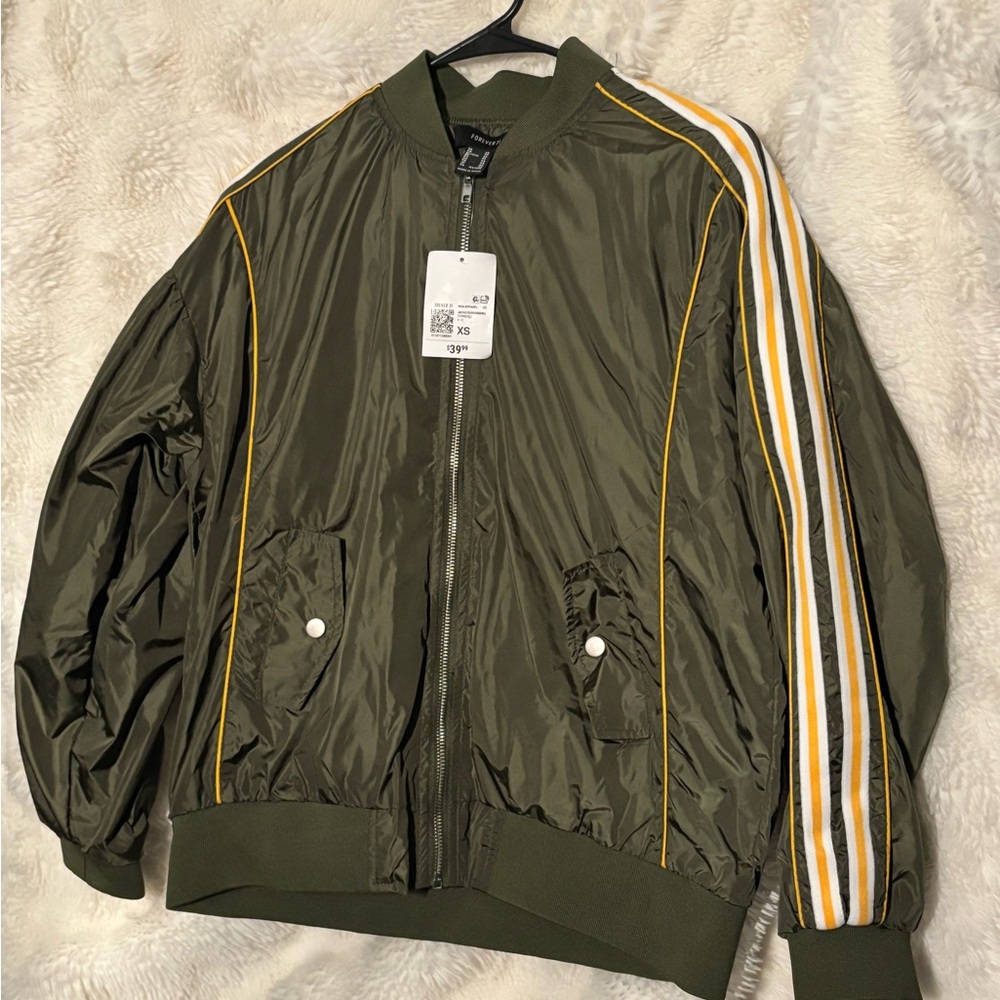 🫒 Olive Green Bomber Jacket with Striped Sleeve